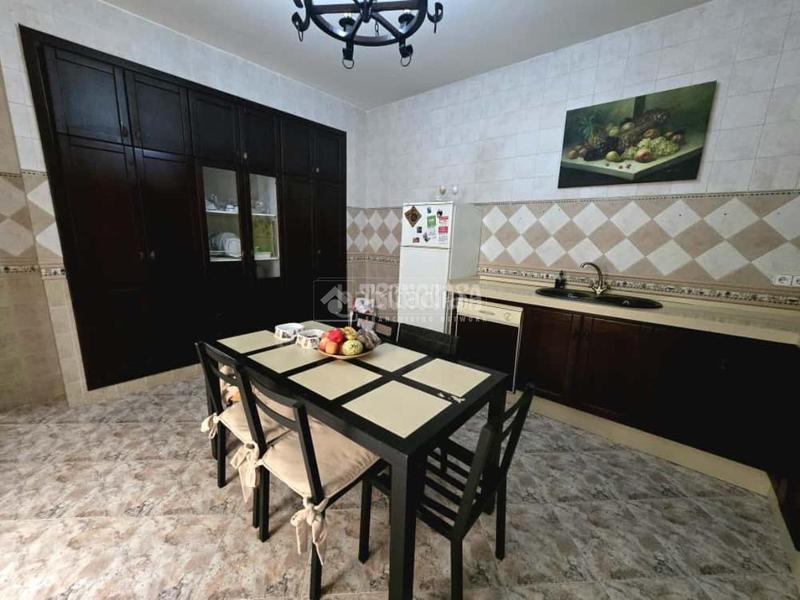 Foto fef16a3b-1935-4213-9149-529ea1052c11. Casa bifamiliare in Morón de la Frontera