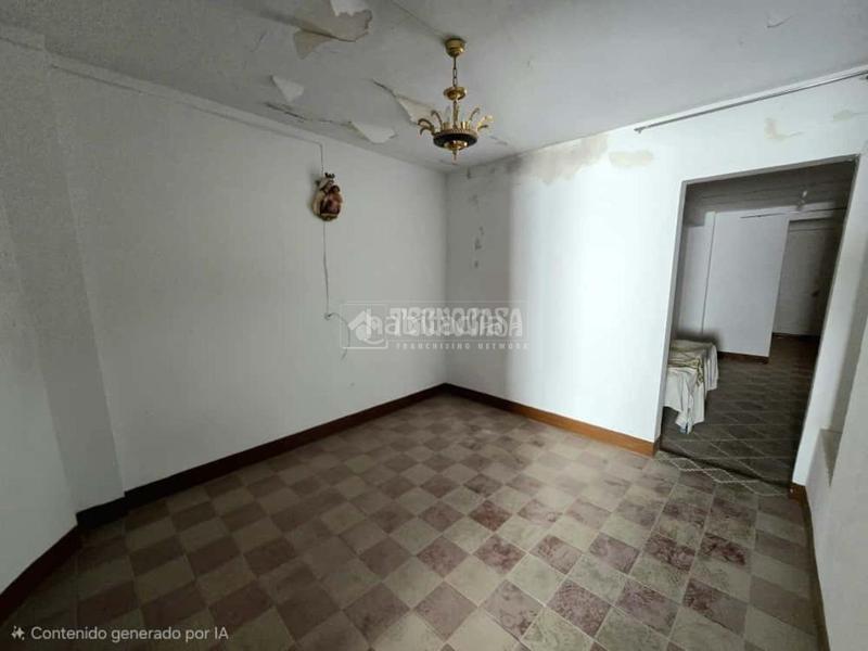 Foto 9a6d7964-4514-495e-9baa-2cbb7ba61862. Casa aparellada a Morón de la Frontera