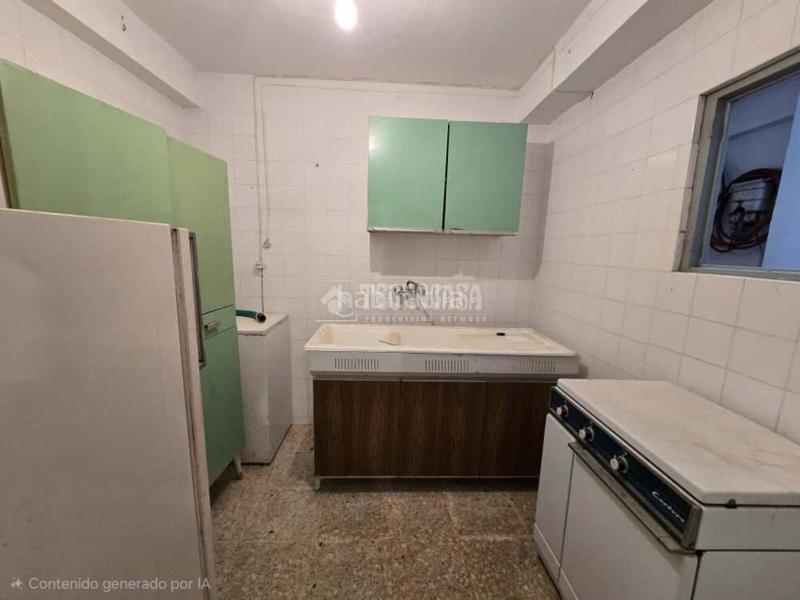 Foto d2242bc0-42b9-4423-b010-f1530a4c6190. Casa aparellada a Morón de la Frontera