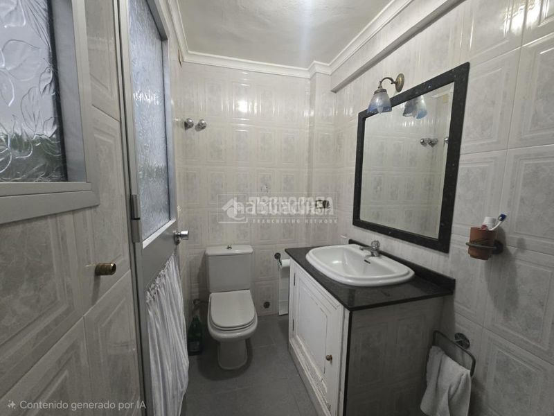 Foto c82a1e26-4a94-4b5c-b39e-bbe82d8dabb2. Casa aparellada a Morón de la Frontera