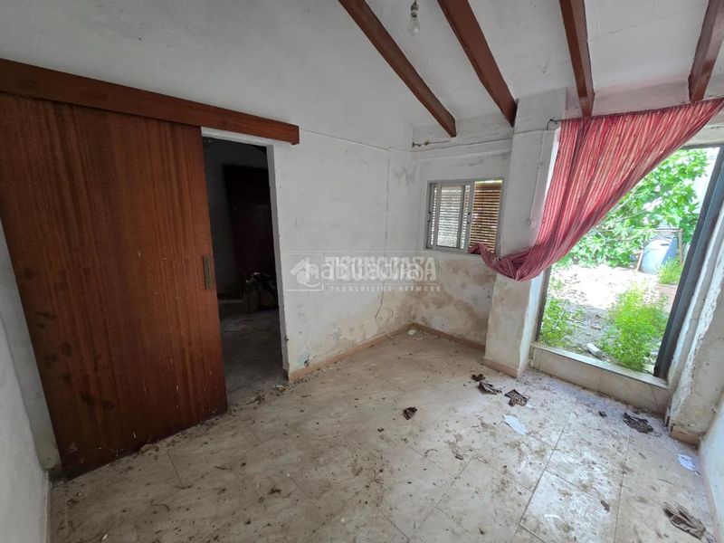 Foto f1d6861d-0fc0-4693-be2a-7435fda1f665. Casa aparellada a Morón de la Frontera