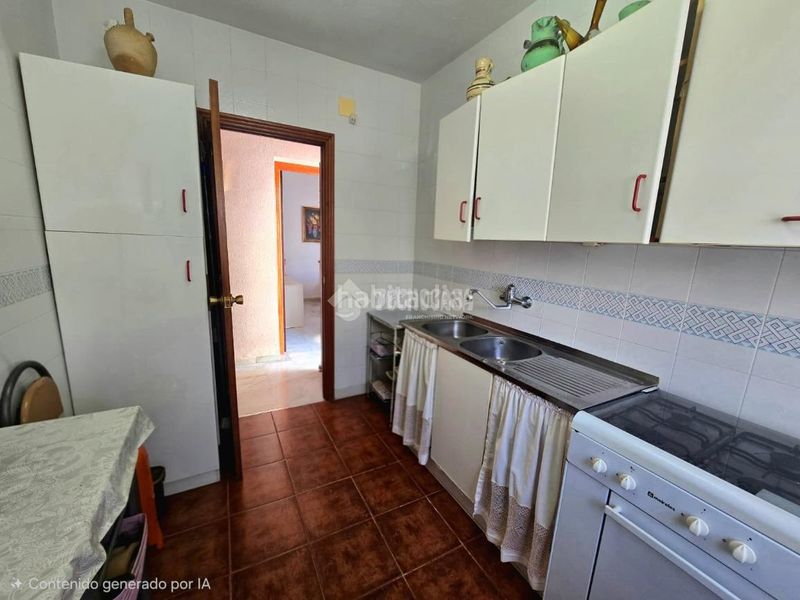 Foto 965d1fa9-1ede-49c5-96ce-0fbfb9e5aaa3. Casa aparellada amb aparcament a Morón de la Frontera