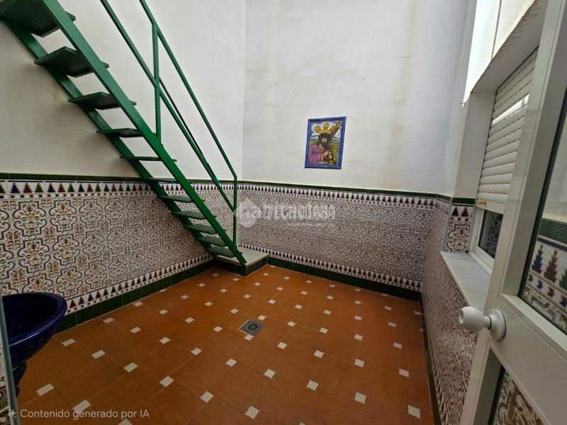 Foto 77d0e62c-79b1-451e-a9f8-bf4d80b7fe2c. Casa aparellada a Morón de la Frontera