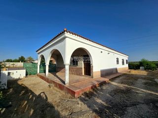 Masia a Arahal. Casa rural en venta en morón de la frontera