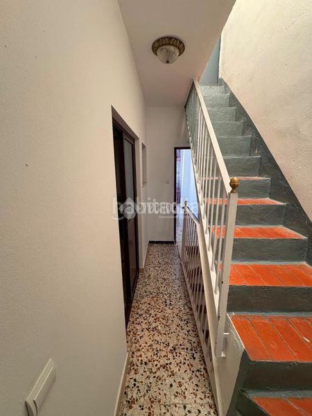 Foto 3f7e4ec9-75fb-44b5-bd7e-f082785b71dd. Casa aparellada a Morón de la Frontera