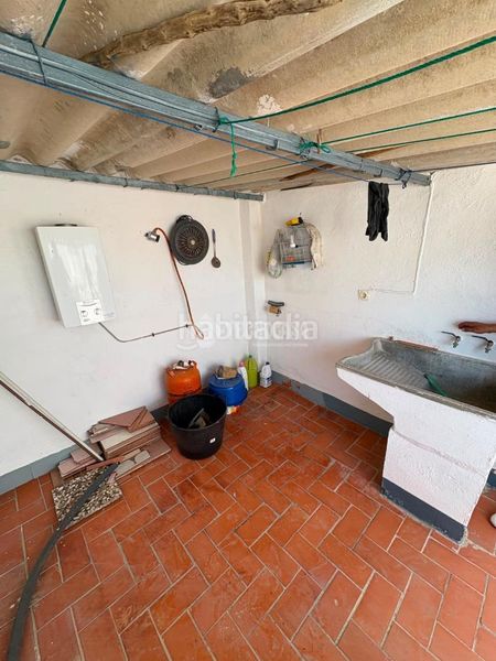 Foto 989868f2-b263-4ea5-82d5-3d29f74e6953. Casa aparellada a Morón de la Frontera