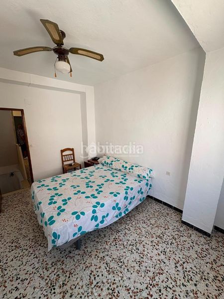Foto b1b6226b-053b-4e72-8f9e-7c3896655a07. Casa aparellada a Morón de la Frontera