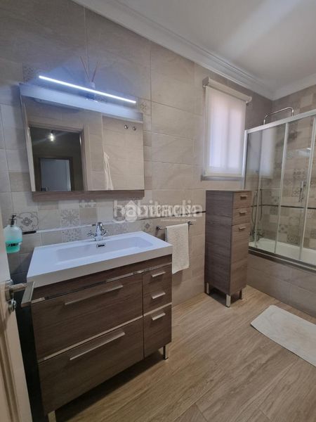 Foto f411c1f5-f8a2-4c20-afda-7c9417be15d7. Casa bifamiliare in Morón de la Frontera