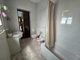 Casa aparellada a Morón de la Frontera. Casa en venta en morón de la frontera