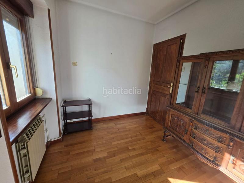 Foto a33aa730-b9f5-4b4f-81c0-7ad9cefc456c. Casa adossada amb calefacció aparcament a Judimendi Vitoria - Gasteiz