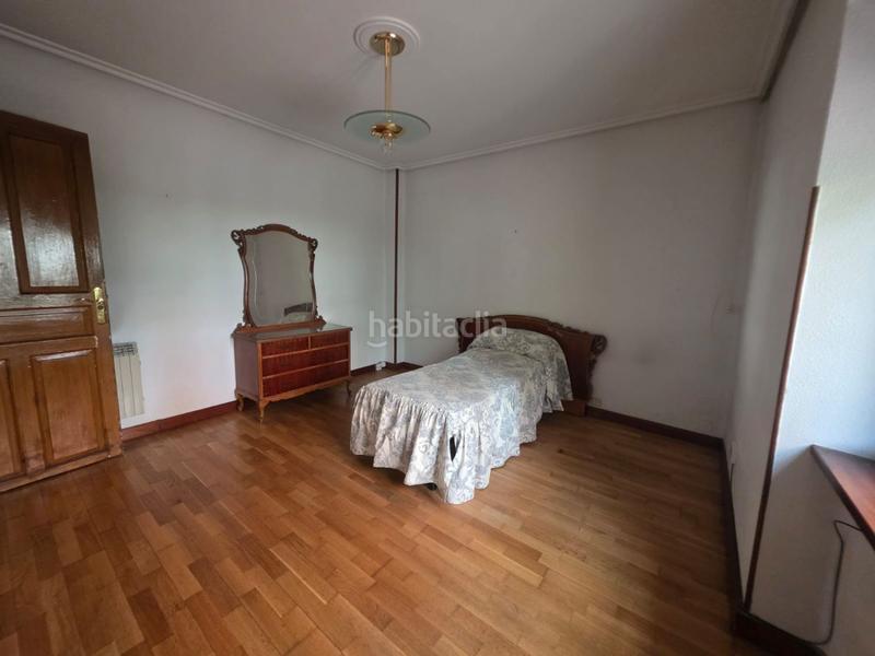Foto cfd3e34c-0bdf-4a9c-bf6a-ed403af034c1. Casa adossada amb calefacció aparcament a Judimendi Vitoria - Gasteiz