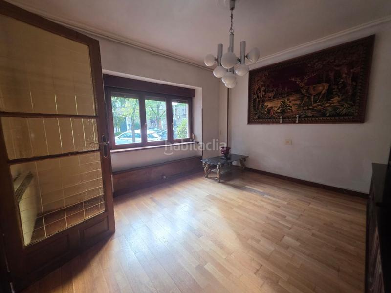 Foto fe4e41b0-5c51-44cb-adf7-c992ddca1b93. Casa adossada amb calefacció aparcament a Judimendi Vitoria - Gasteiz