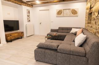 Maison à Añana. Casa en venta en valdegovia, 9 dormitorios.