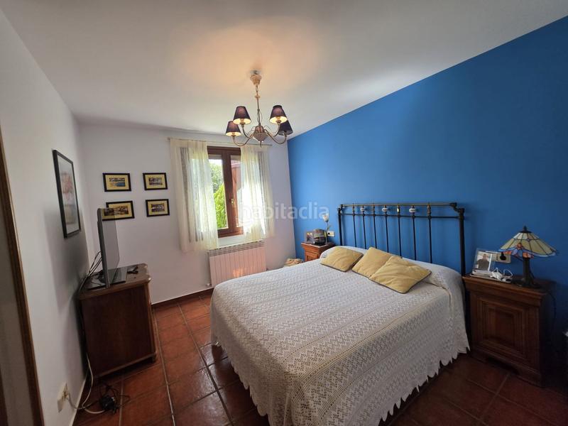 Foto 4064af35-1604-4edf-b683-00201f323f4f. Casa amb aparcament a Marañón
