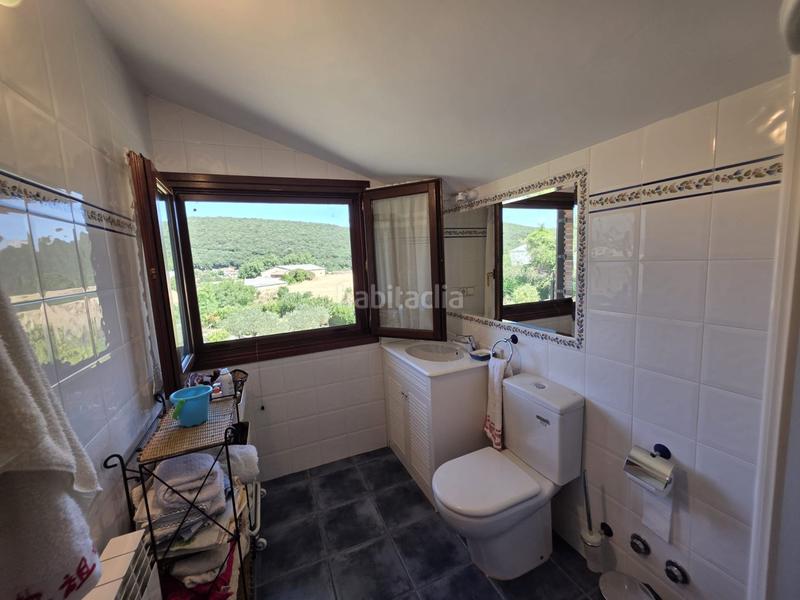 Foto bd8dd90a-7a85-48e4-ab8b-9cf074d2824f. Casa amb aparcament a Marañón