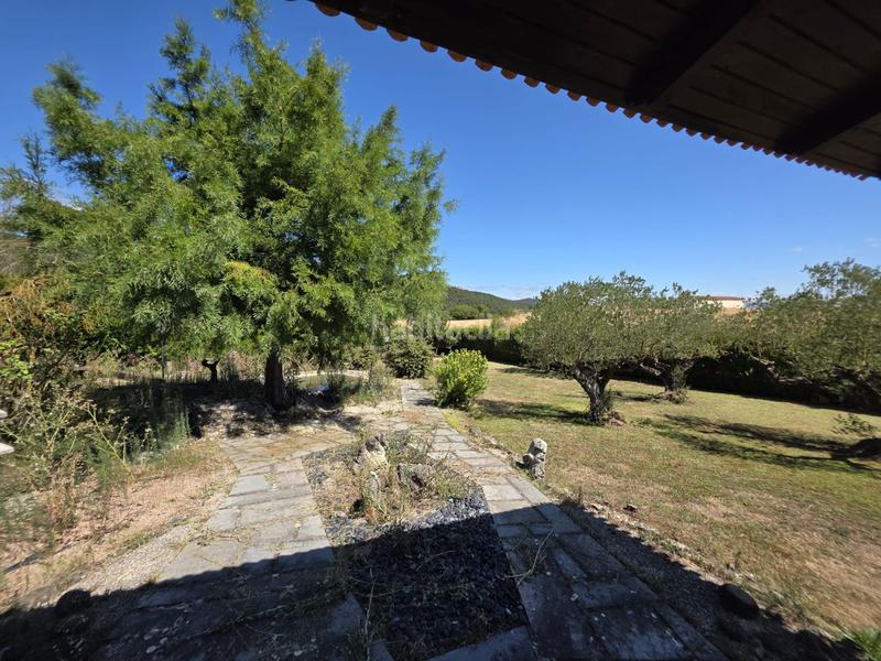 Foto eebe4750-63fb-418f-8bd9-51f95a286423. Casa amb aparcament a Marañón