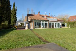 Chalet à Arrazua - Ubarrundia. Chalet en venta en durana, 5 dormitorios.