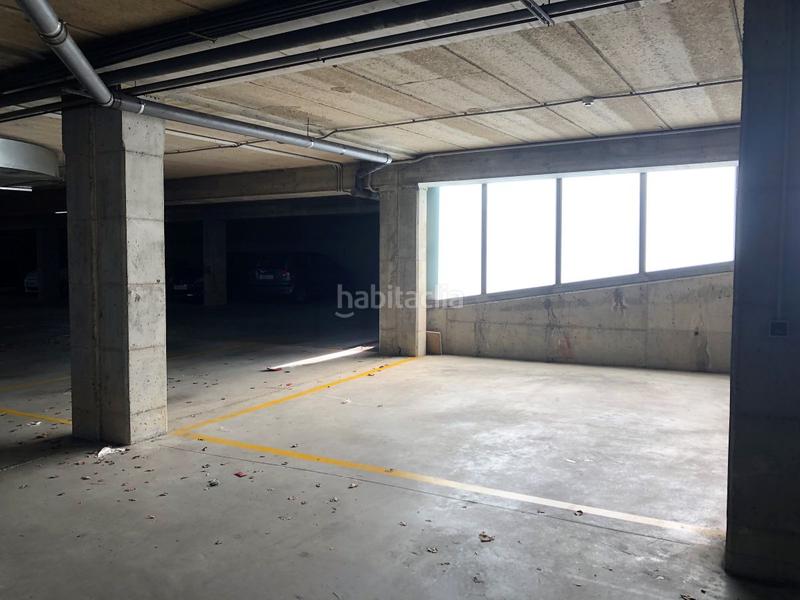 Foto cef0bcdf-4d87-44c4-8f5f-eef09f5d3f67. Posto auto in Ariznabarra Vitoria - Gasteiz