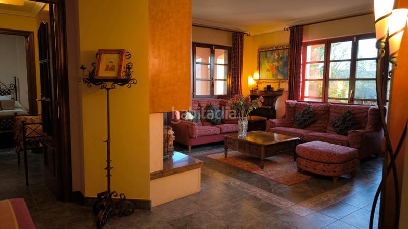 Foto 0d248af0-6d79-415c-9f1e-20c645851380. Casa  en venta en estíbaliz, 4 dormitorios. en Vitoria - Gasteiz