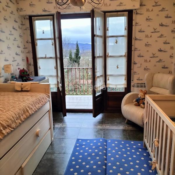 Foto 492d277a-d190-4761-a951-fc20300dd154. Casa  en venta en estíbaliz, 4 dormitorios. en Vitoria - Gasteiz