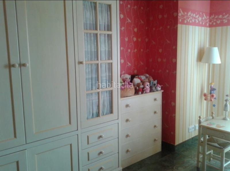 Foto 58f94729-face-4858-822f-01c99388ca94. Casa  en venta en estíbaliz, 4 dormitorios. en Vitoria - Gasteiz