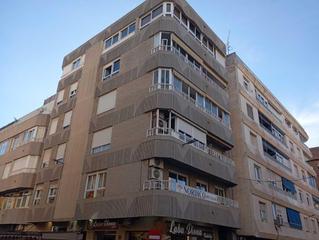 Apartament a Centro - Muelle Pesquero. Vive en el corazón de torrevieja! apartamento de 4 dormitorios,