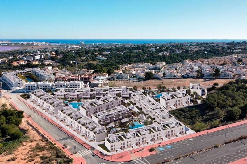 Foto 4bdedae0-fdb9-4cff-a48b-36eb67e7190a. Planta baixa 131m<sup>2</sup> amb aparcament piscina a Los Balcones-Los Altos Torrevieja