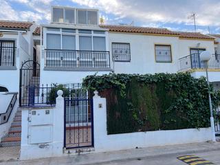 Casa en Zona Carrefour - Urbanizaciones. Encantador bungalow con jardín privado en la zona carrefour de t