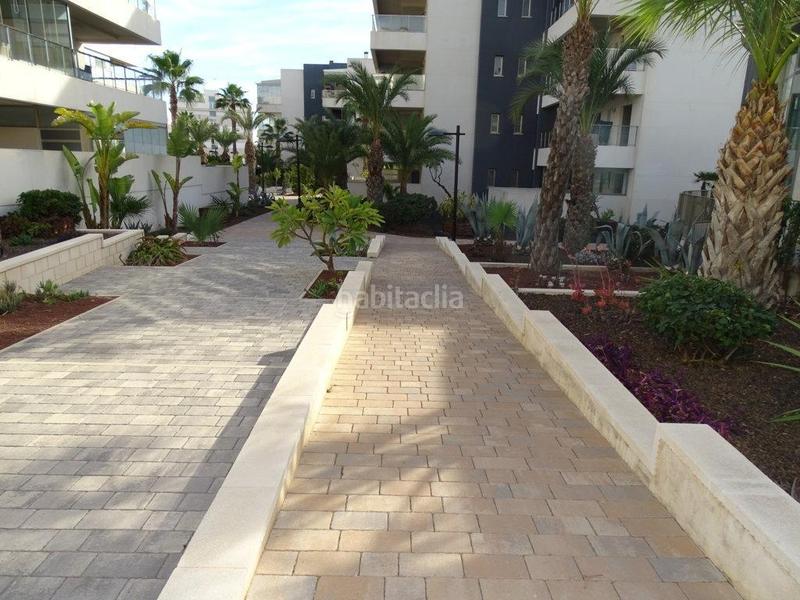 Foto 25362ac2-96db-4832-b022-bb3ee1f199dd. Ático en calle vainilla 9 lujoso ático con espectacular terraza en villa martín golf en Orihuela