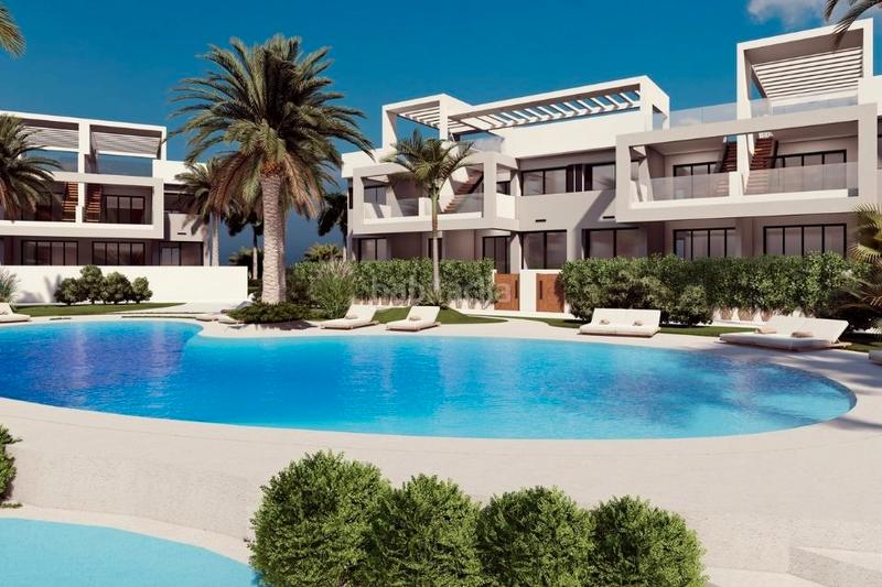 Foto 11030670-bbe9-489d-8267-fe4d737558e4. Planta baixa 131m<sup>2</sup> amb aparcament piscina a Los Balcones-Los Altos Torrevieja