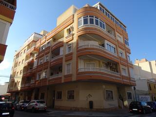 Location Attique à Puerto Deportivo. Ático en alquiler de larga duración en torrevieja  750mes
