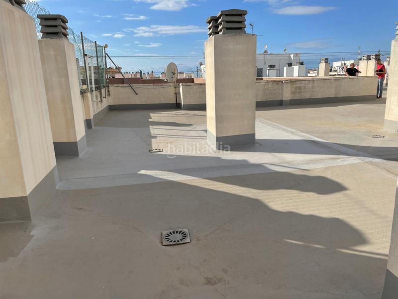 Foto b8e0a806-8d60-45b3-9a0f-7e08cccf09bf. Piccolo appartamento con parcheggio piscina in Parque de las Naciones Torrevieja