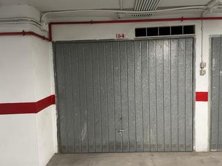 Aparcament cotxe a Puerto Deportivo. Plaza de garaje cerrada en calle santander 19, torrevieja