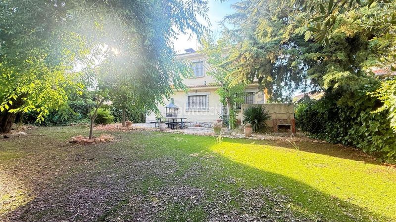 Foto 6e9650f9-5a27-4619-95c8-f7ec56bbd062. Casa aparellada amb calefacció aparcament piscina a Camarena