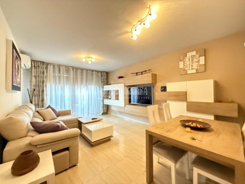 Foto 04cddb77-854e-4b45-a116-7fd65ee76374. Casa bifamiliare con riscaldamento in Arcicóllar