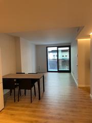 Affitto Appartamento in Carrer juli garreta 40. La teva nova llar t’espera! pis lluminós i acollidor al centre