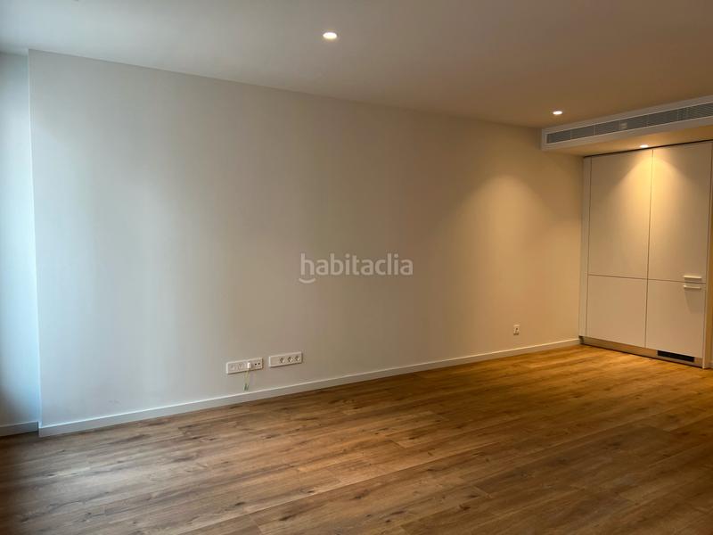 Foto ef81423d-1e31-42f3-9304-596768124d9e. Affitto loft con riscaldamento parcheggio in Eixample Nord Girona