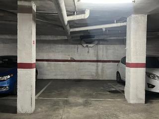 Parking coche  Carrer del riu freser. Plaça d'aparcament comunitaria de facil acces, ideal per cotxe i