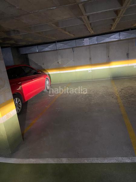 Foto 63f328b8-b739-4363-ba67-0f25fd4f2506. Alquiler parking coche plaça d'aparcament, per cotxe i moto, bon accés, facil maniobra. ben situat. en Girona
