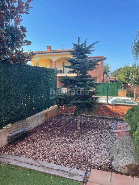 Foto 534f2f8e-90b9-4e1d-968c-1158114948a1. Casa amb calefacció aparcament piscina a Llambilles