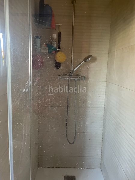 Foto 6b1c2bdf-53fa-4e03-b4bc-d08eff116de3. Casa amb calefacció aparcament piscina a Llambilles