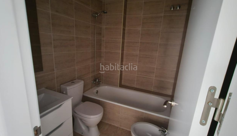 Foto 08662f5e-ab27-43a5-b271-e40acb5c01c5. Zweistöckige wohnung in La Trinidad Málaga