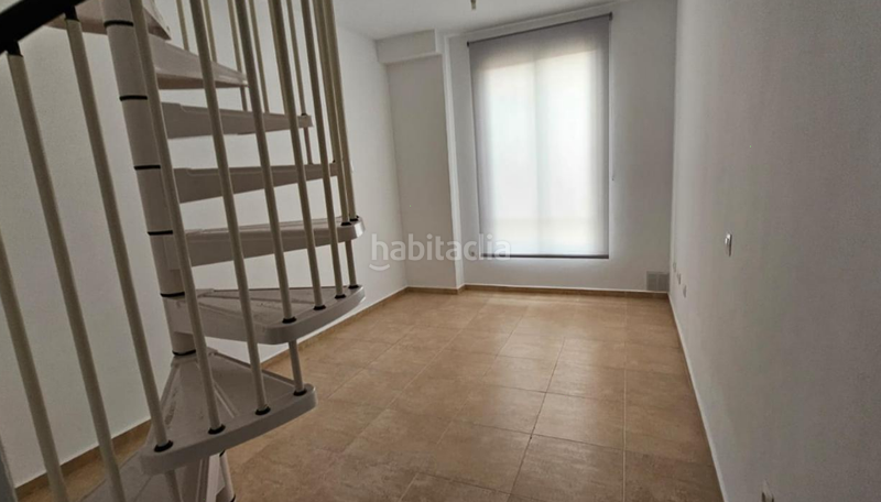 Foto beffc463-a6d2-4838-b0c8-2aecc36fbb30. Zweistöckige wohnung in La Trinidad Málaga