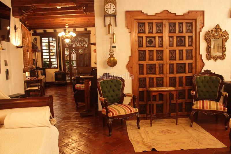 Foto dd4cfd3b-06ac-4396-b89b-0c61d3803ee1. Casa pareada en Casco Histórico Antequera