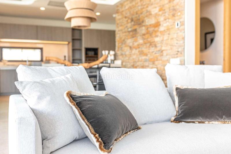 Foto 2c3bf538-7c4d-4f25-a145-41be55bbe8e3. Chalet con riscaldamento parcheggio piscina in Benahavís pueblo Benahavís