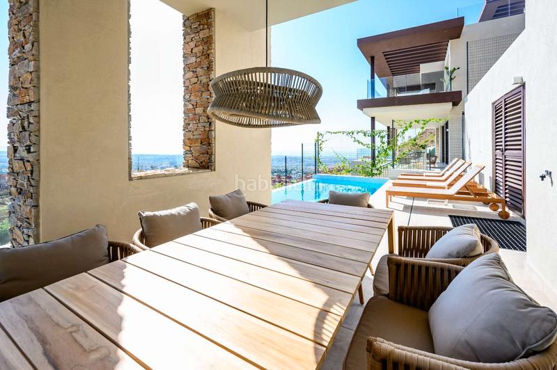 Foto 3919c6d0-7238-4bf8-b067-a8a8b02d90e7. Chalet con riscaldamento parcheggio piscina in Benahavís pueblo Benahavís