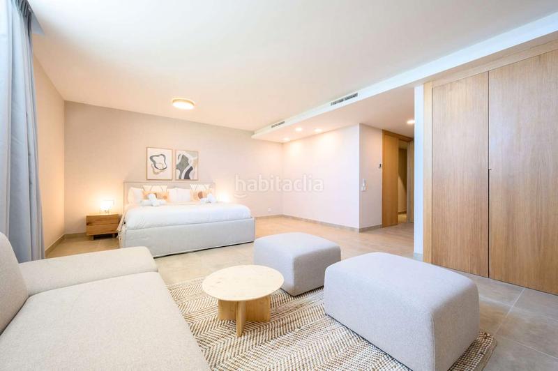 Foto 99990387-d44e-4e46-8677-24d7909d2a5c. Chalet mit heizung parking pool in Benahavís pueblo Benahavís