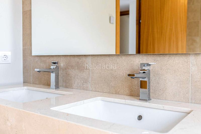 Foto ce4dbdab-5b46-4cfa-a733-1dee25c5d842. Chalet con riscaldamento parcheggio piscina in Benahavís pueblo Benahavís