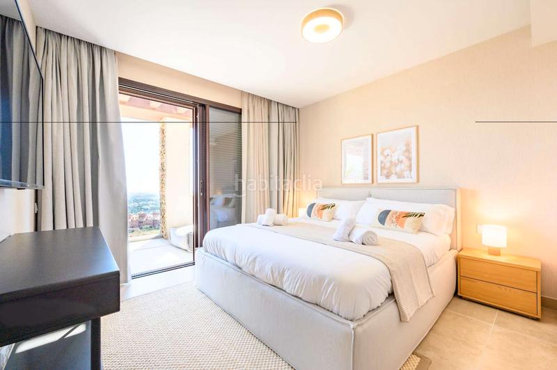 Foto 4a7a89c4-6ad8-45f1-bda6-2a55a2ed4952. Xalet amb calefacció aparcament piscina a Benahavís pueblo Benahavís