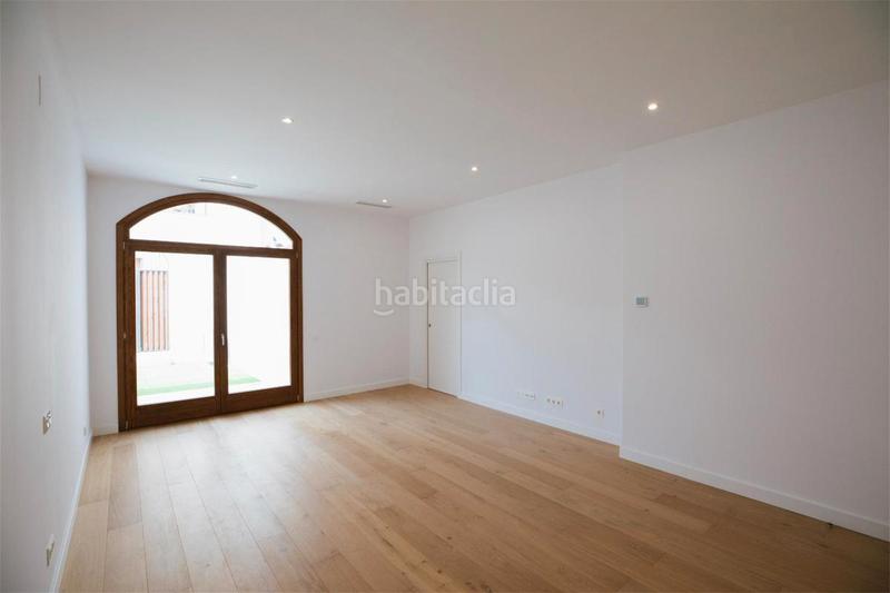 Foto cf925f28-d01b-4534-8a0a-2fa3589fd502. Casa adossada 110m<sup>2</sup> a carrer de pons i gallarza 10 a Sant Andreu de Palomar Barcelona